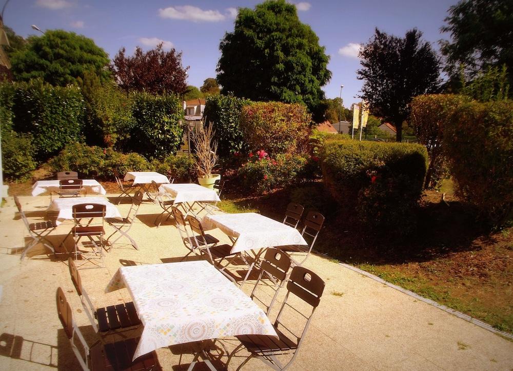 Premiere Classe Chantilly Sud Luzarches Chaumontel Exterior photo